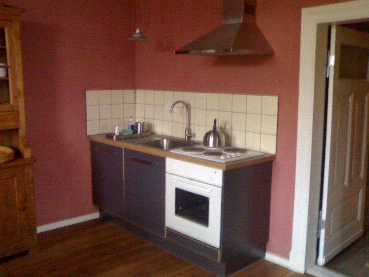 Apartamento Gutshaus Altbauhof Dargun Exterior foto